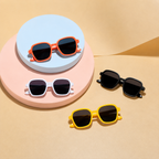 Sonnenbrillen für attraktive Jungen – Trendige quadratische Sonnenbrille für den Sommer